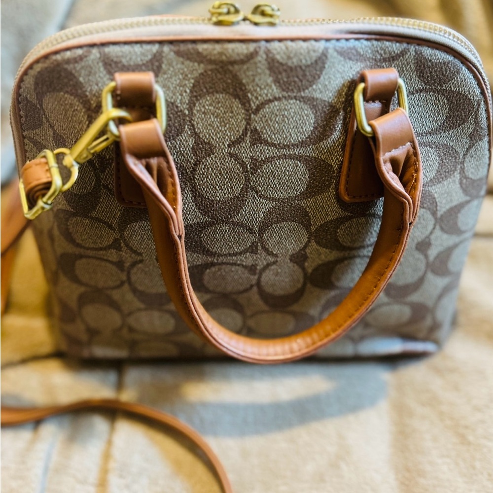 Coach Bag - Picture 6 of 6